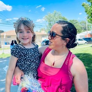 Meet your Posher, Alea